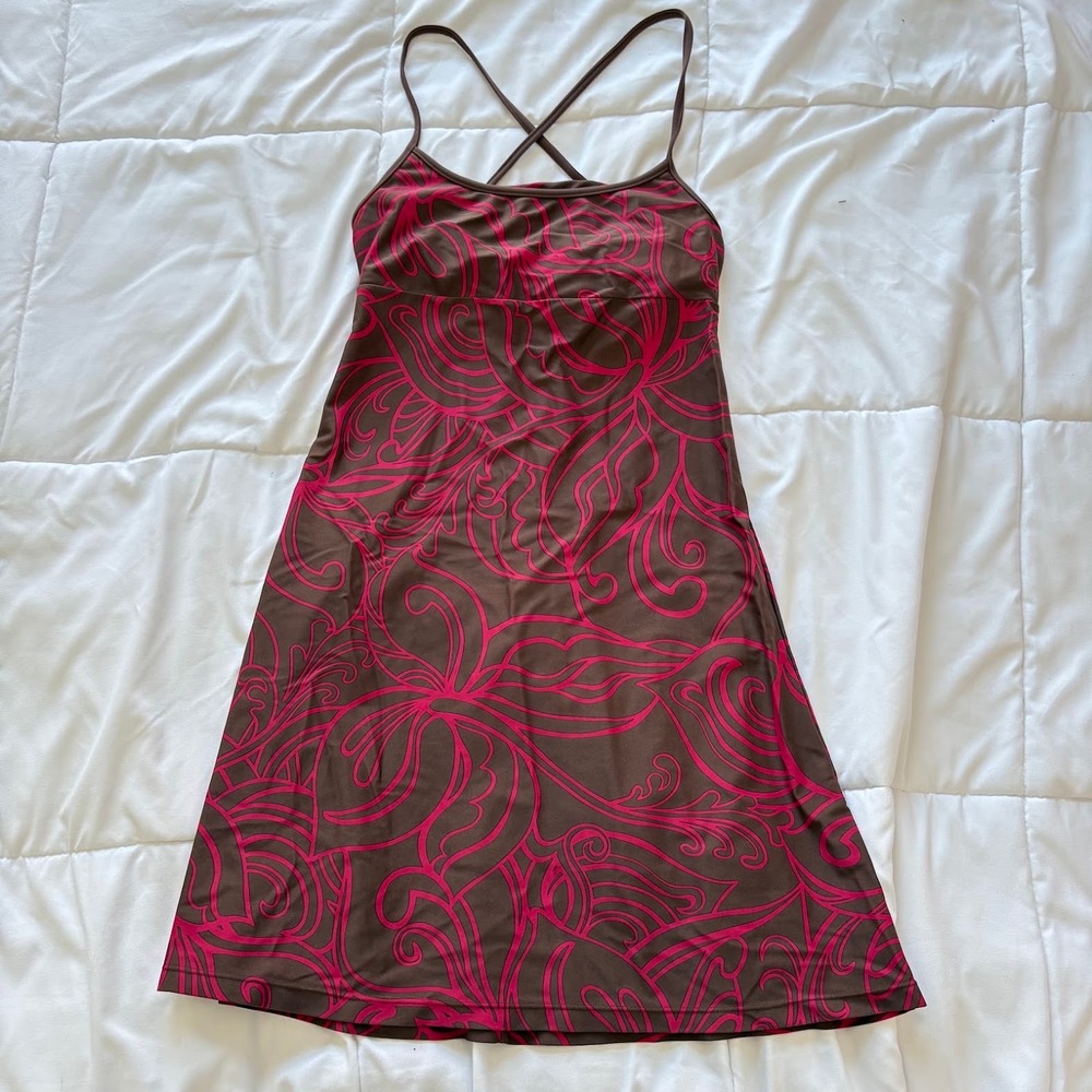Athleta Active Dress XS Built-in Bra Cross Racerback Pink Brown Y2K Retro Whimsy